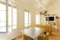 Plan piętra w obiekcie Beautiful apartment for 2 in the City of Light!