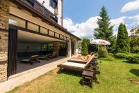 Hotel Bansko SPA & Holidays - Free Parkingにある庭