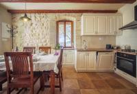 Kuchyň nebo kuchyňský kout v ubytování Villa on Biševo - transfer and car included, 5 min to the sea
