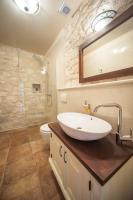 Koupelna v ubytování Villa on Biševo - transfer and car included, 5 min to the sea