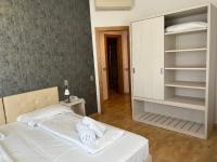 A bed or beds in a room at Albergo San Remo