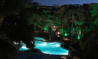 Bazén v ubytovaní Oasis Costalita Estepona I alebo v jeho blízkosti