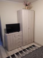 Telewizja i/lub zestaw kina domowego w obiekcie Katarina apartman