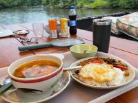 Jídlo v rezortu nebo okolí