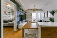Posteľ alebo postele v izbe v ubytovaní City Lux Apartment 1- with garage and balcony