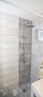 A bathroom at iLposto Down