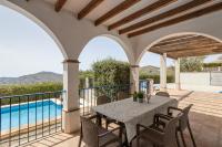 Bazén v ubytovaní Villa Málaga con Piscina Vallada, Barbacoa y hermosas vistas by AndaraHolidays alebo v jeho blízkosti