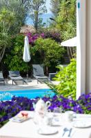 Basen w obiekcie HOTEL LA QUIETUDE lub w pobliżu
