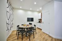 Telewizja i/lub zestaw kina domowego w obiekcie New Triplex 6Pers#ETOILE#Porte Maillot#Porte Champerret
