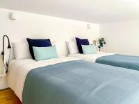 Postel nebo postele na pokoji v ubytování OleHolidays 406 Loft Romana Playa junto al mar