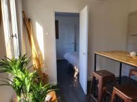 Łóżko lub łóżka w pokoju w obiekcie CANNES - PETIT JUAS, CHARMANTE VILLA AU CALME, TOUT CONFORT