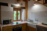 Kuchyň nebo kuchyňský kout v ubytování Casa Rural Caenia Parejas