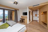 A television and/or entertainment centre at Miravalle