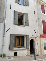 Budynek, w którym mieści się apartament