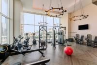 Grand Plaza Mövenpickにあるフィットネスセンターまたはフィットネス設備