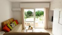 Půdorys ubytování Studio with access to the garden. Open pool. Beach very close. Wifi & Netflix FREE