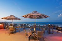 Общий вид на море или вид на море из курортного отеля