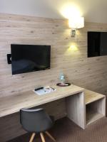 TV a/nebo společenská místnost v ubytování Hotel Krystyna