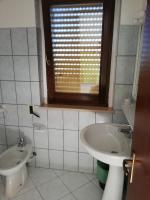A bathroom at Bed and Breakfast "POGGIO MARANO"