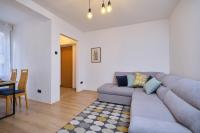 Posedenie v ubytovaní Bacci Central 2-Bedroom Apartment by Litto