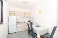 Kuchyň nebo kuchyňský kout v ubytování Apartments Bee Maja