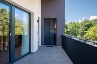 A balcony or terrace at Luisl Hof - Apartment Pomum