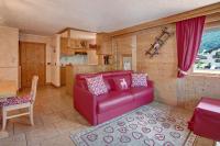 A kitchen or kitchenette at Baita dei ski app 2
