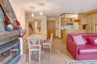 A kitchen or kitchenette at Baita dei ski app 2