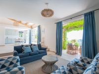 Oleskelutila majoituspaikassa Splendid villa near Antibes and Cannes with pool and sea view