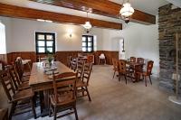Restauracja lub miejsce do jedzenia w obiekcie U Šumavských pramenů