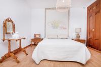 Postel nebo postele na pokoji v ubytování BHost - Villa Sunrise