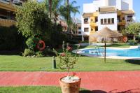 Bazén v ubytovaní Marina Esuri. Bonito apartamento junto al Algarve portugués y 10 minutos de Isla Canela. alebo v jeho blízkosti