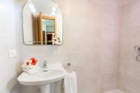 Kúpeľňa v ubytovaní Ideal Property Mallorca - Villa Rosita 12A