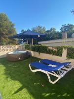 Vonkajšia záhrada v ubytovaní Independent Villa BEACH HOUSE EL BOSQUE
