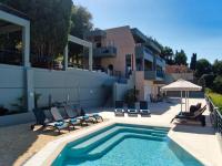 Bazén v ubytovaní Villa Julie Christie - Pool - Amazing Seaview alebo v jeho blízkosti