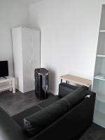 Televízia a/alebo spoločenská miestnosť v ubytovaní Villa Marina