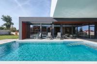 Bazén v ubytování Villa Mediterraneo 2 nebo v jeho okolí