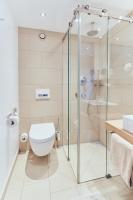 Boutique Hotel Orangerieにあるバスルーム