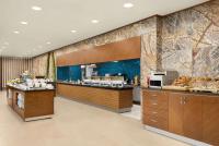 Kuchyň nebo kuchyňský kout v ubytování Ramada Plaza by Wyndham Samsun