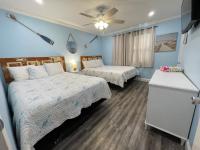 LIVE ON ISLAND TIME! GREAT GULF SHORES BEACH CONDO, VERY NICEにあるベッド