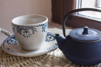 Coffee and tea making facilities at Luz del Tajo