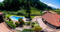 Bazén v ubytování Sarren Villa Pool nebo v jeho okolí