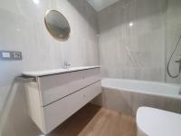 Koupelna v ubytování SALOU ,APARTAMENTO CON PISCINA y Wifi
