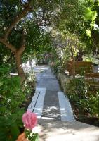 Zahrada ubytování Myrtia - Cretan Guest House