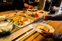 Jídlo v motelu nebo okolí