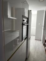A kitchen or kitchenette at Estupendo apartamento en Estación-Centro, WIFI, Agua por Osmosis