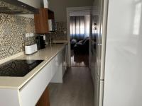 A kitchen or kitchenette at Estupendo apartamento en Estación-Centro, WIFI, Agua por Osmosis