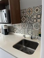 A kitchen or kitchenette at Estupendo apartamento en Estación-Centro, WIFI, Agua por Osmosis