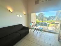 Plán poschodí v ubytovaní Appartement T2 avec 4 couchages, climatisé, terrasse et parking à Porticcio - FR-1-61-595