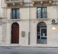 The facade or entrance of Via Roma 28